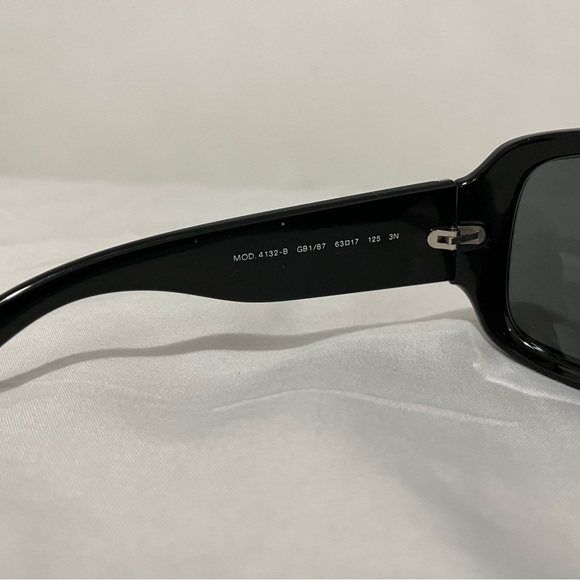 Versace Sunglasses - Picture 4 of 5
